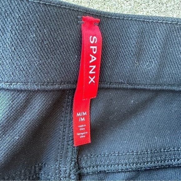 Spanx Pull On Stretch Skinny Jeans Black - Picture 2 of 3